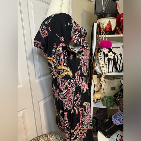 INC Short Romper - Picture 3 of 6